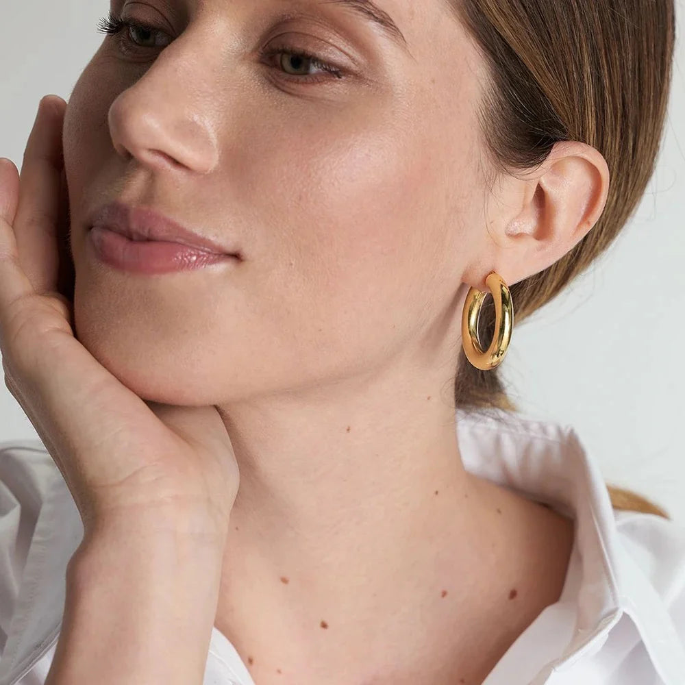 Classic flat hoops