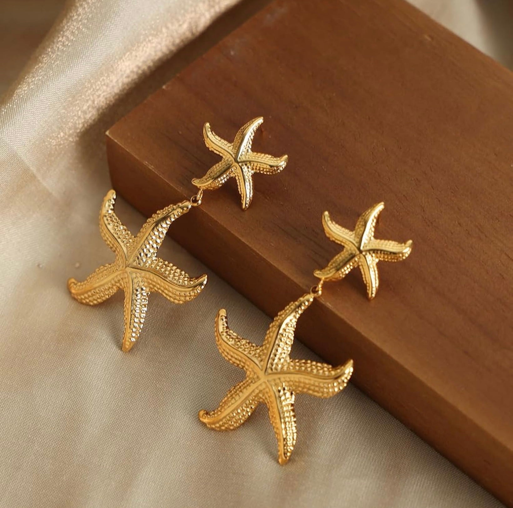 The starfish earrings