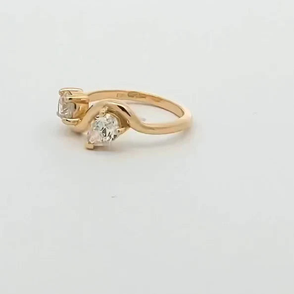 Diamond wave ring