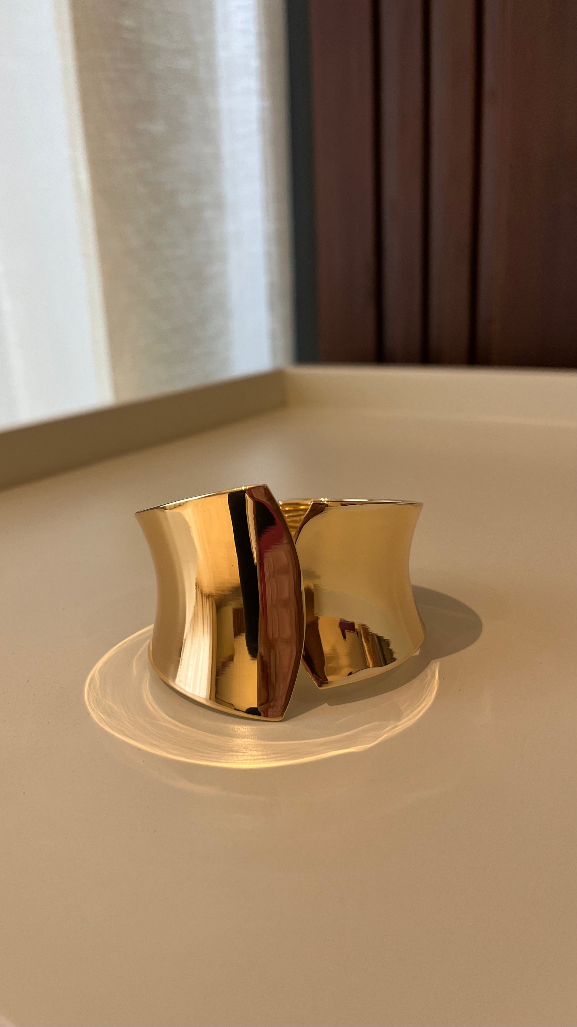 The wave cuff