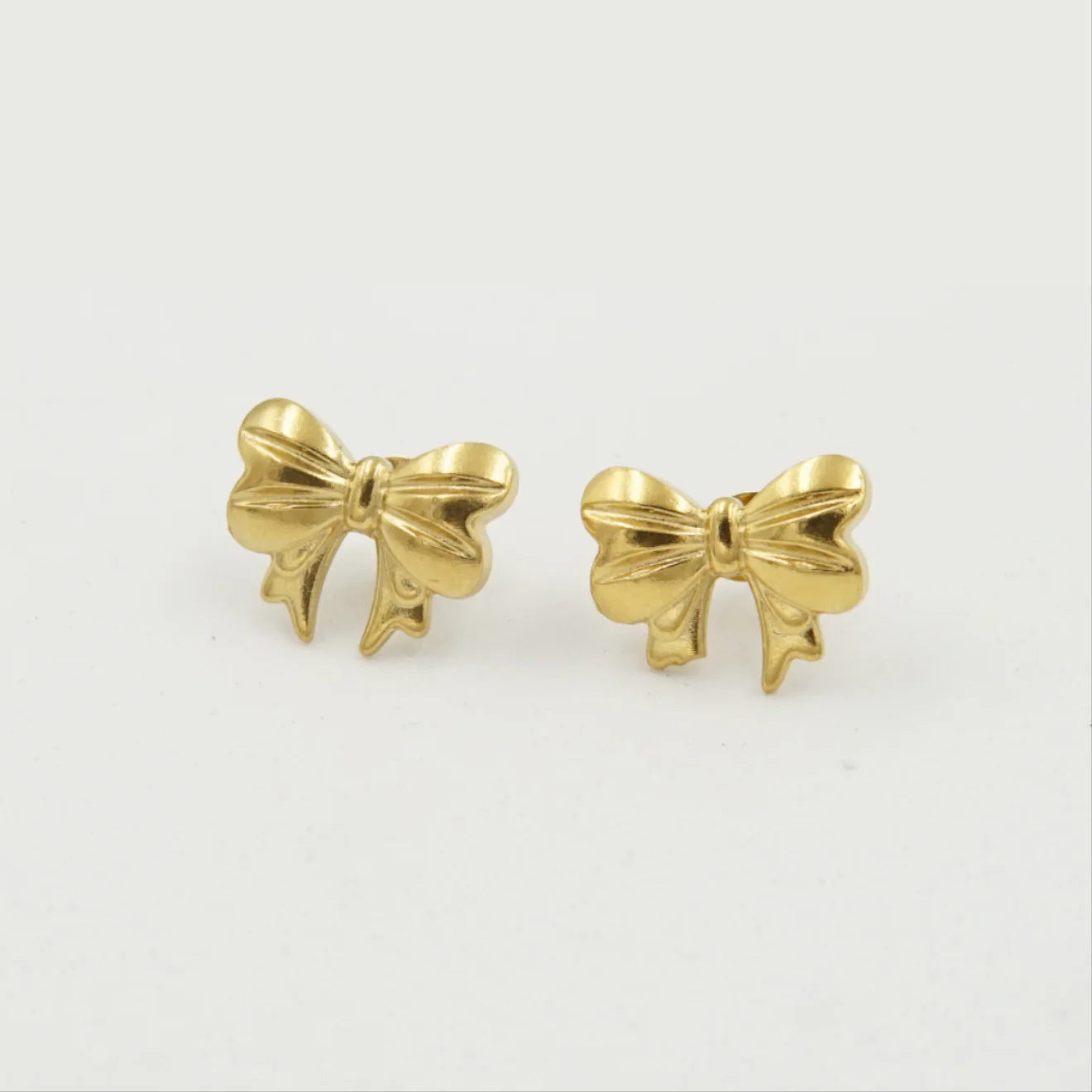 Mini bow ties