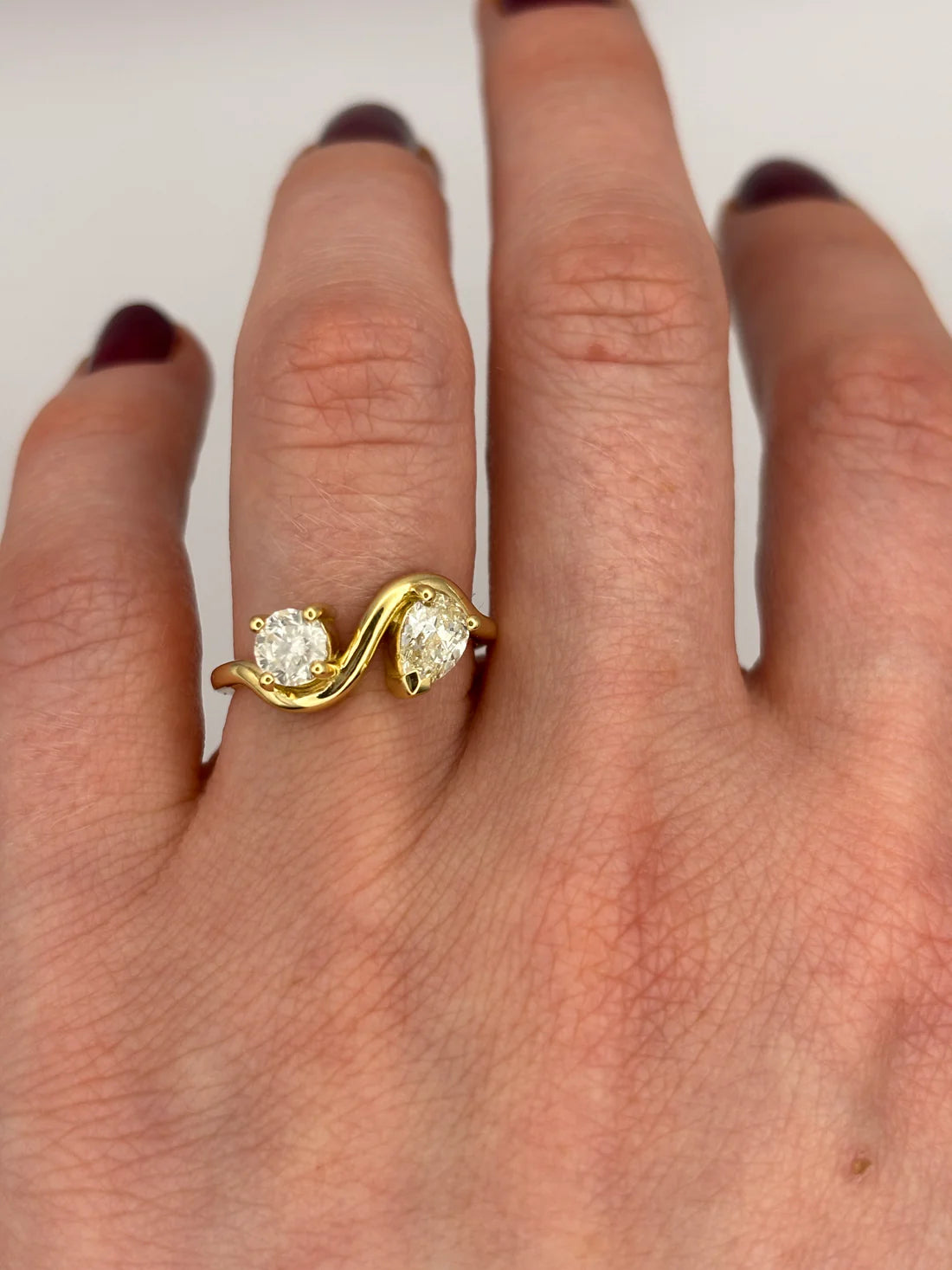 Diamond wave ring