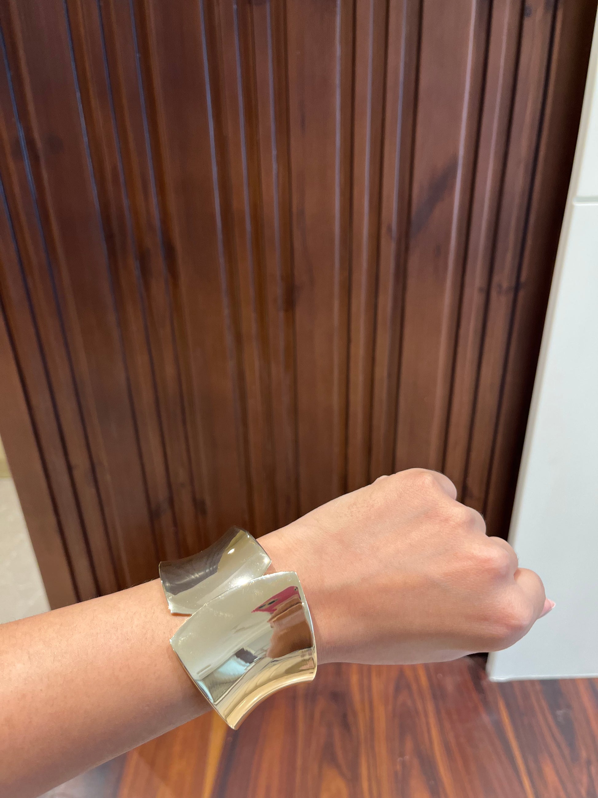 The wave cuff