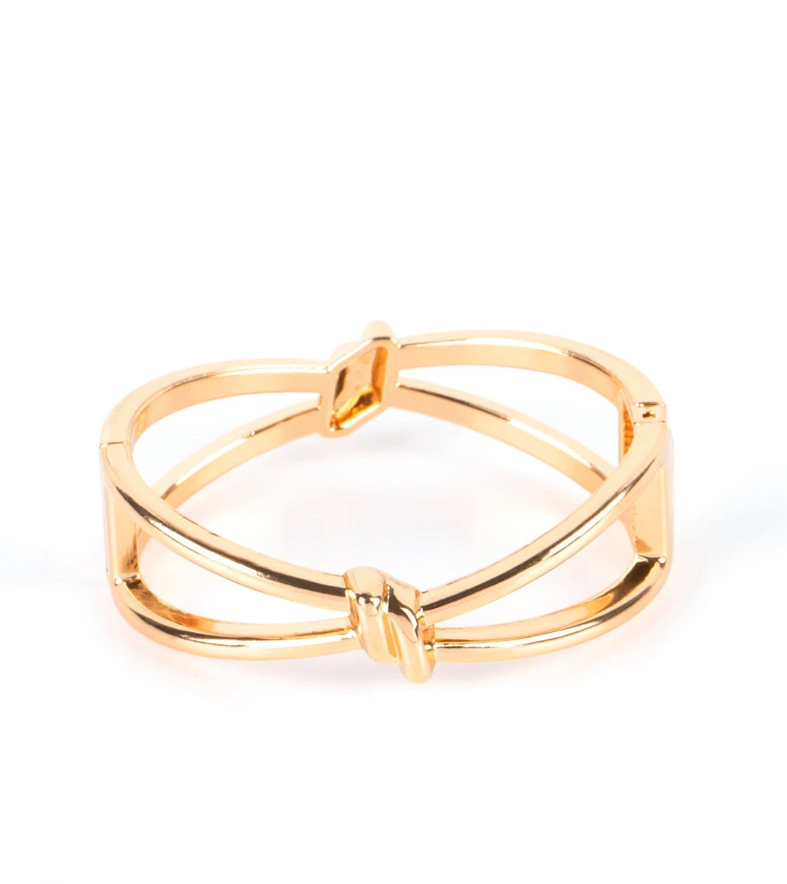 Daisy cuff