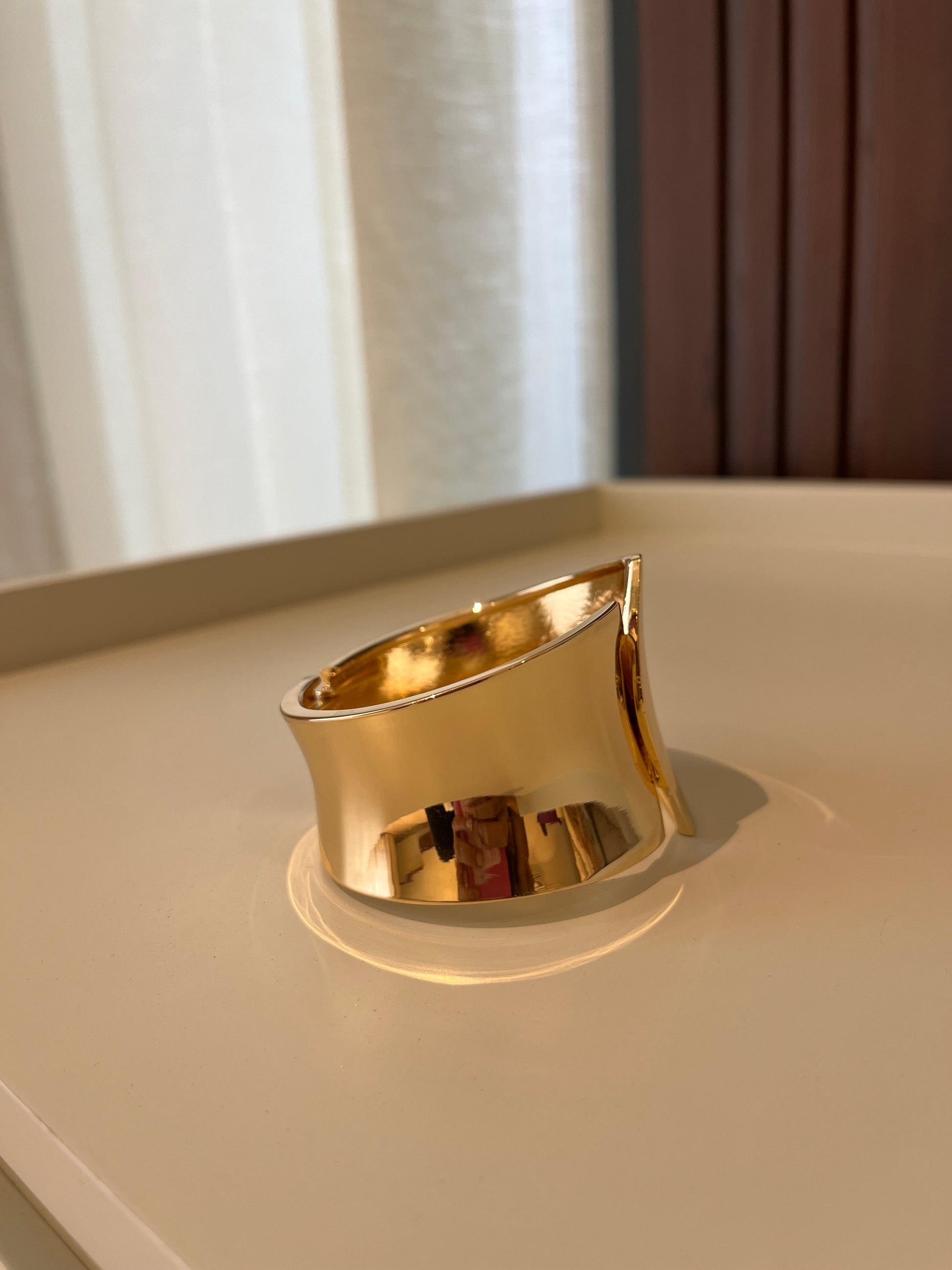 The wave cuff
