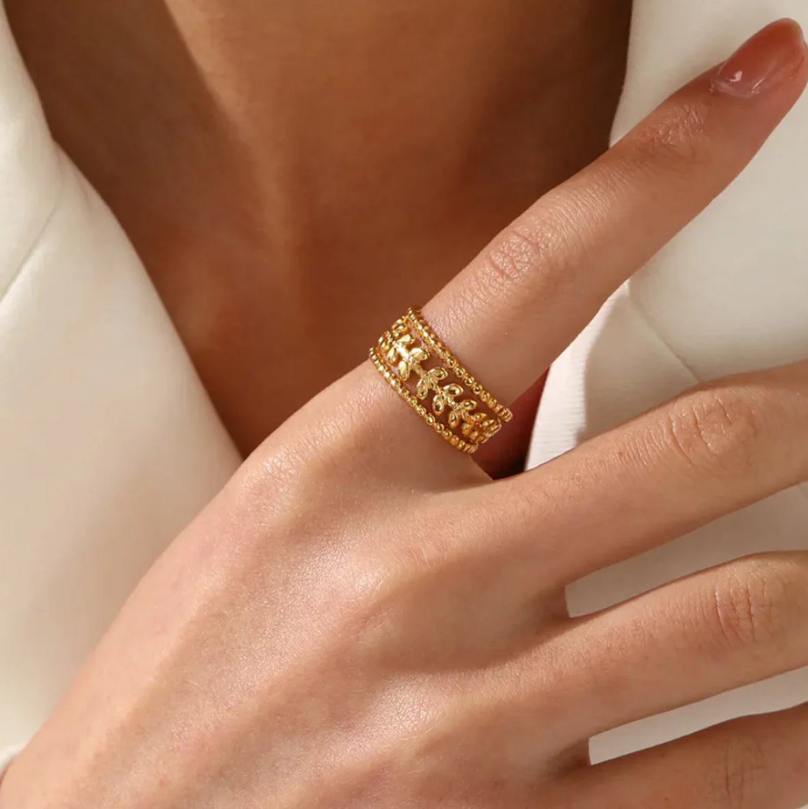 The dainty ring