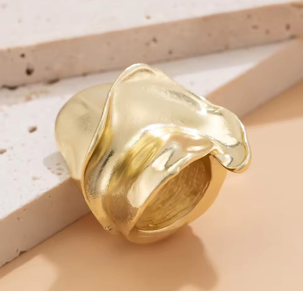 Power-Move Ring