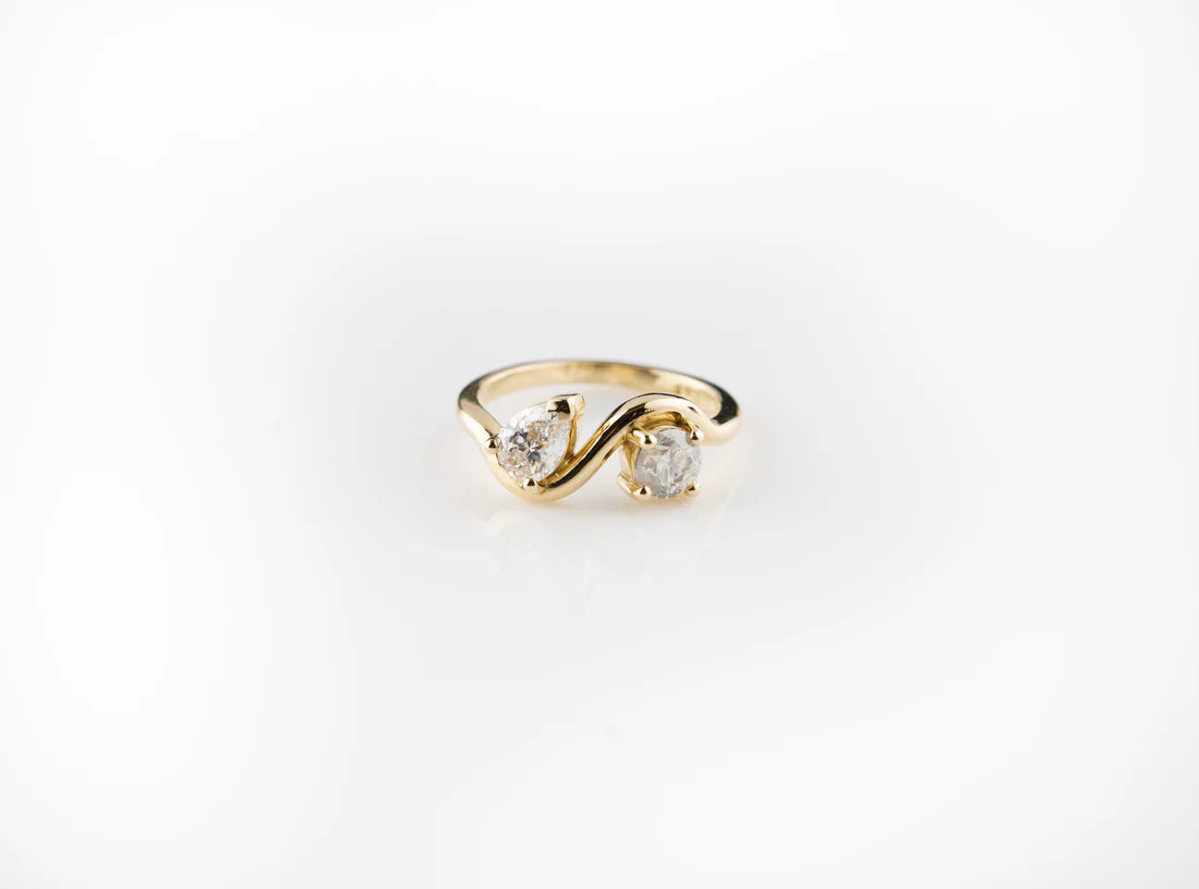 Diamond wave ring