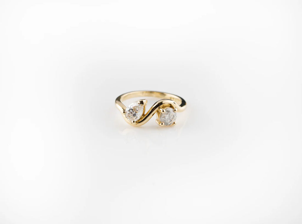 Diamond wave ring