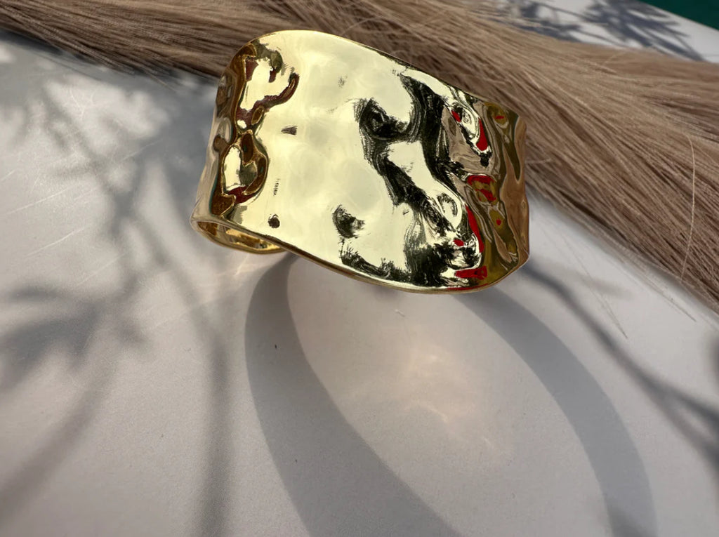 The Henry cuff