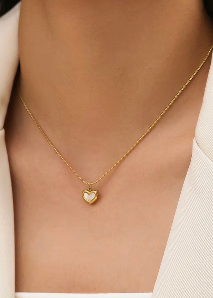 The Lil heart pendant