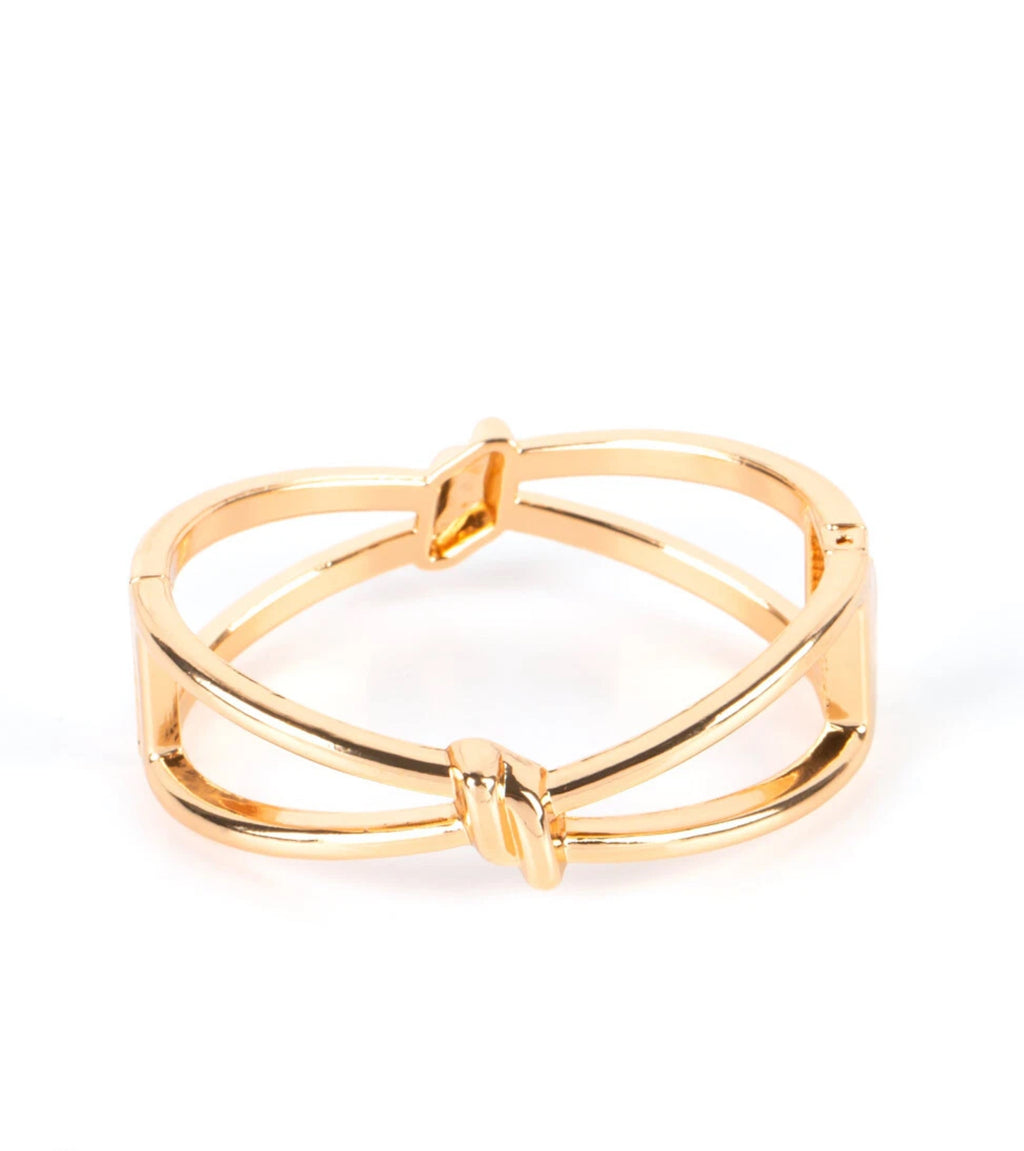 Daisy cuff