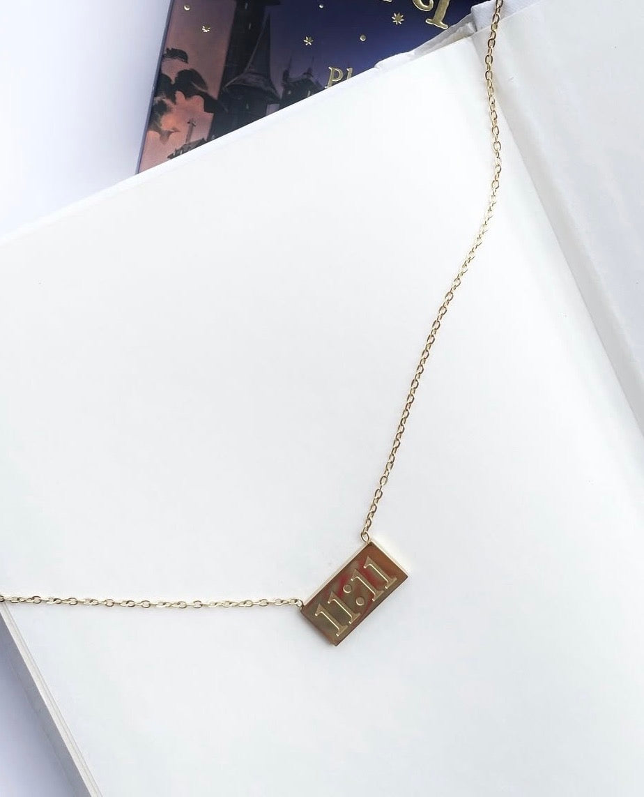 The 11:11 necklace 2.0
