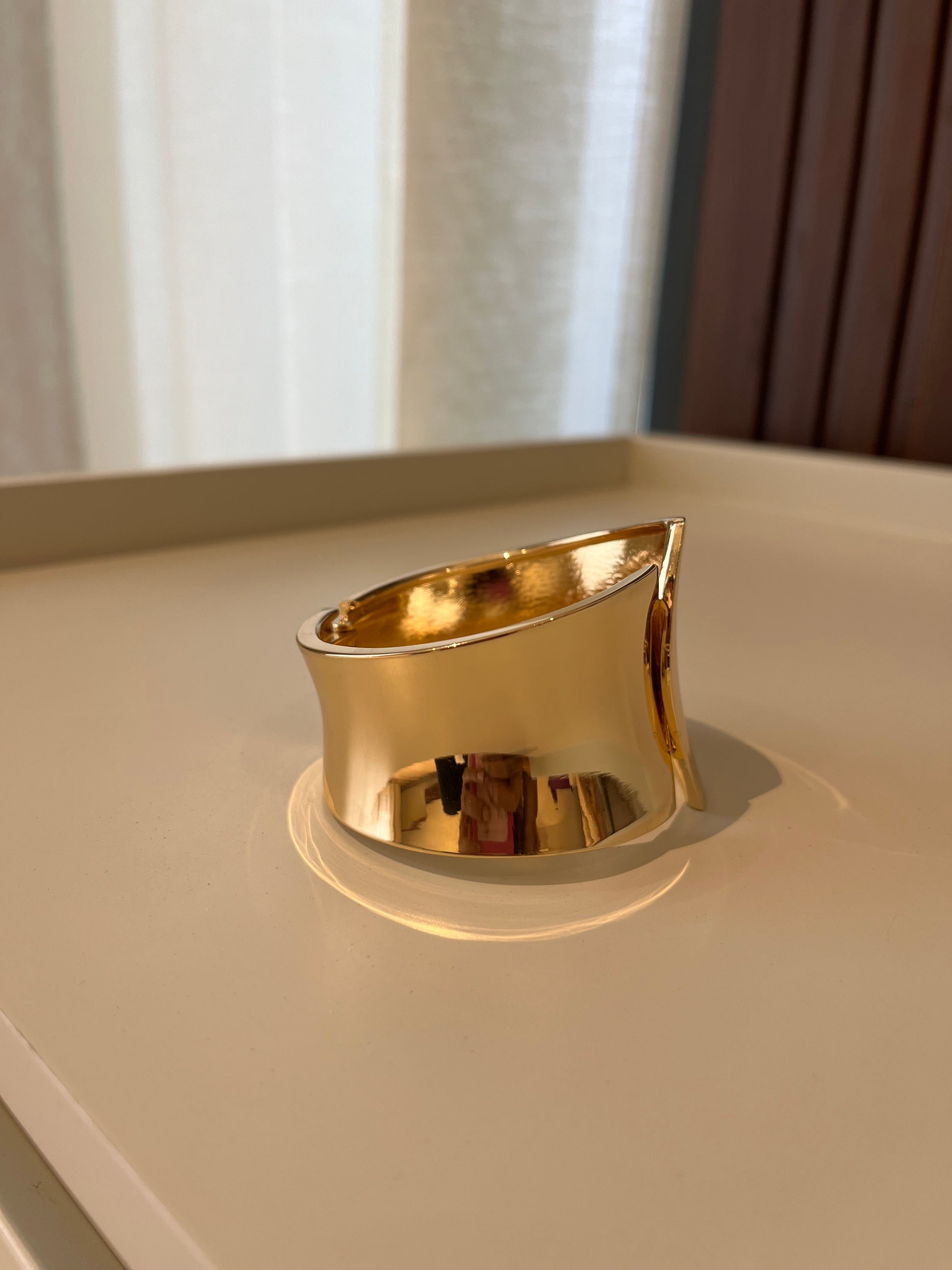 The wave cuff